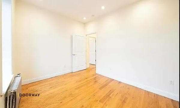 Photo 3 of the unit