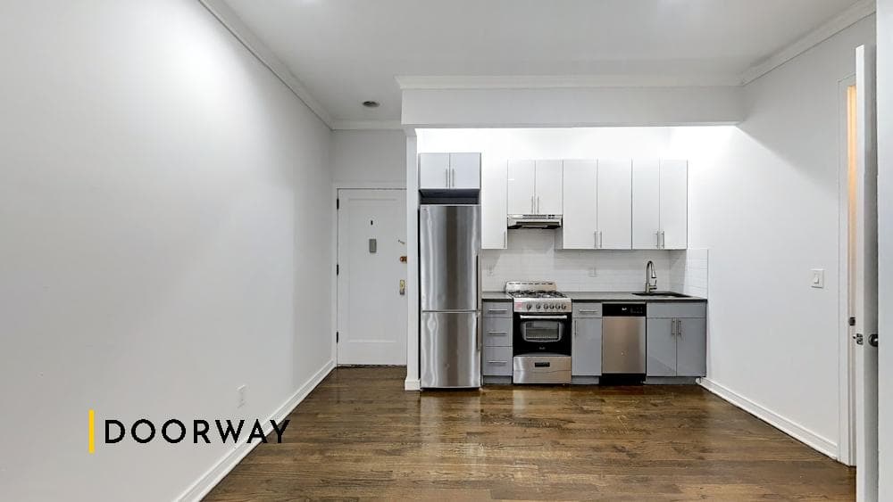Interior of unit 1D at 410 Eastern Parkway, Brooklyn, NY, 11225