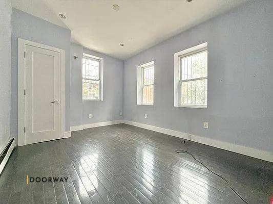 Photo 4 of the unit