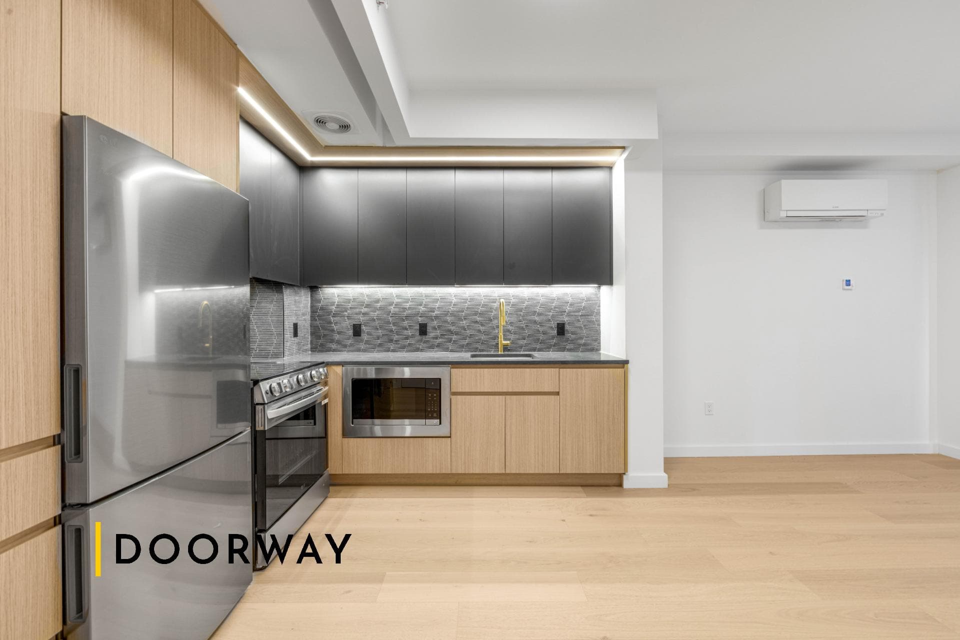 Interior of unit 18C at 88 Schermerhorn Street, Brooklyn, NY, 11201