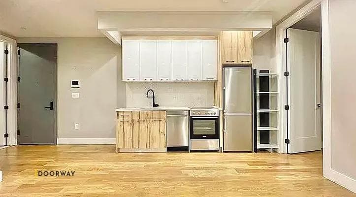 Interior of unit 5B at 692 Saint Marks Avenue, Brooklyn, NY, 11216