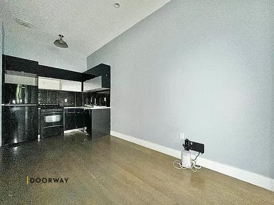 Photo 2 of the unit